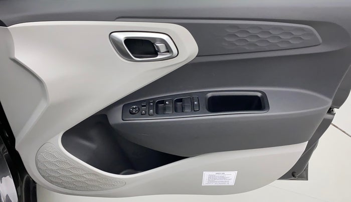 2022 Hyundai GRAND I10 NIOS SPORTZ 1.2 KAPPA VTVT CNG, CNG, Manual, 22,434 km, Driver Side Door Panels Control