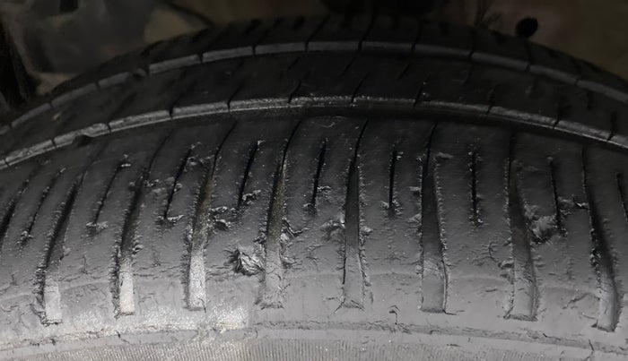 2018 Honda City V MT PETROL, Petrol, Manual, 41,675 km, Left Front Tyre Tread