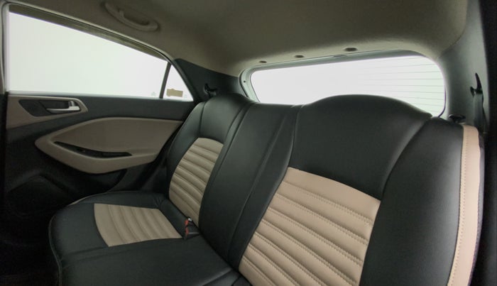 2018 Hyundai Elite i20 ASTA 1.4 CRDI, Diesel, Manual, 25,696 km, Right Side Rear Door Cabin