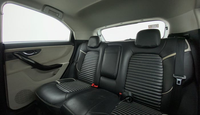 2022 Tata NEXON XZA PLUS (O) DIESEL, Diesel, Automatic, 26,263 km, Right Side Rear Door Cabin