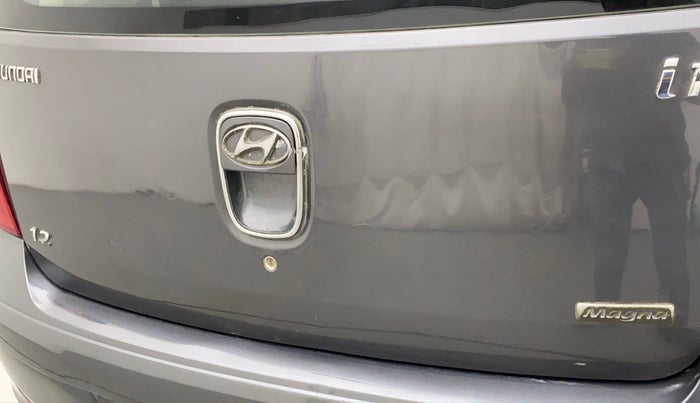 2011 Hyundai i10 MAGNA 1.2, Petrol, Manual, 74,237 km, Dicky (Boot door) - Minor scratches