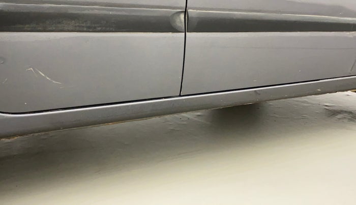 2011 Hyundai i10 MAGNA 1.2, Petrol, Manual, 74,237 km, Right running board - Minor scratches