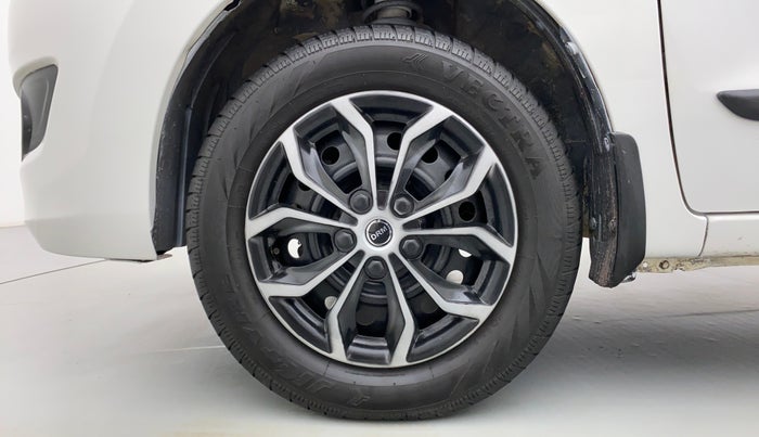 2017 Maruti Wagon R 1.0 VXI, Petrol, Manual, Left Front Wheel