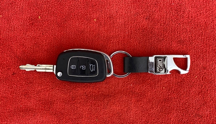2016 Hyundai Elite i20 SPORTZ 1.2, Petrol, Manual, 74,062 km, Key Close Up