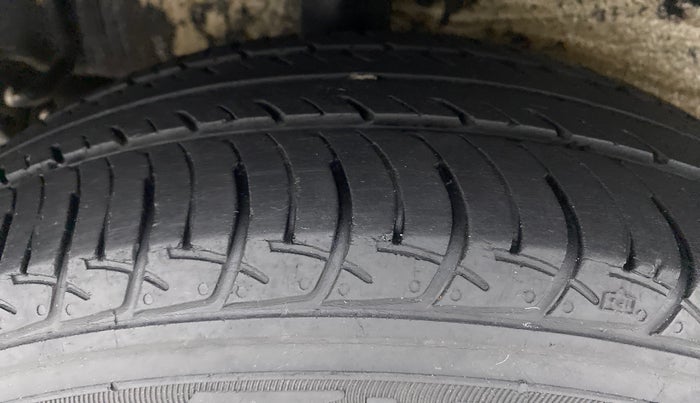 2018 Maruti Celerio VXI AMT, Petrol, Automatic, 31,411 km, Right Rear Tyre Tread