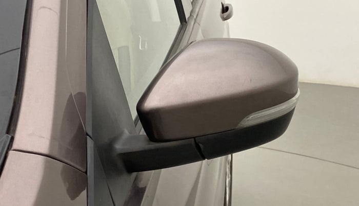 2016 Tata Tiago XZ 1.2 REVOTRON, Petrol, Manual, 65,072 km, Left rear-view mirror - Slight misalignment