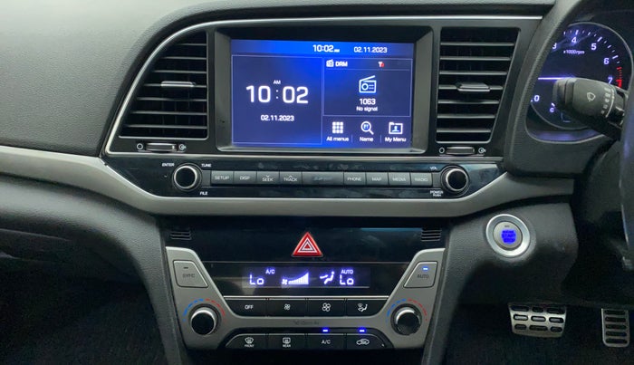 2017 Hyundai New Elantra 2.0 SX(O) AT PETROL, Petrol, Automatic, 1,13,960 km, Air Conditioner