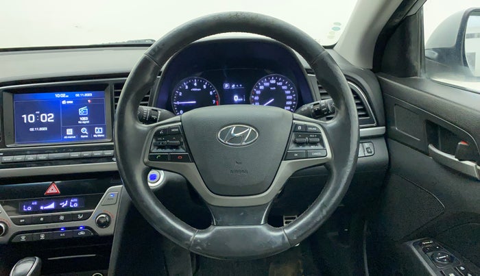2017 Hyundai New Elantra 2.0 SX(O) AT PETROL, Petrol, Automatic, 1,13,960 km, Steering Wheel Close Up