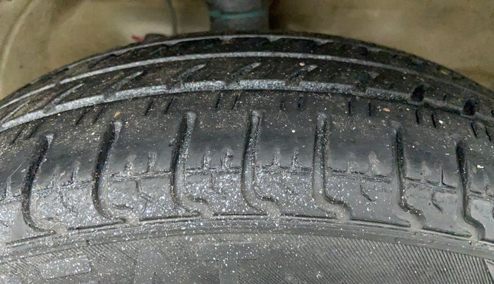 2018 Maruti Wagon R 1.0 VXI, Petrol, Manual, 18,905 km, Right Front Tyre Tread