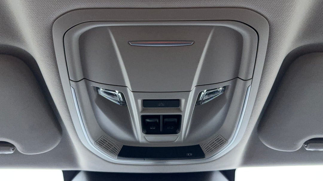 On-Roof Controls/Sunglass holder