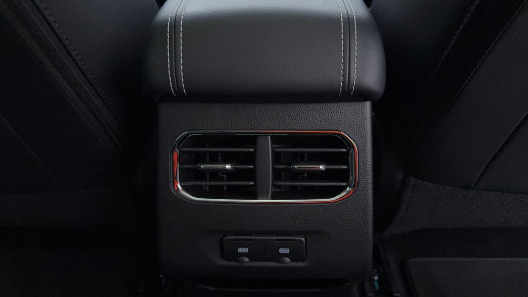 Rear A/C Vent
