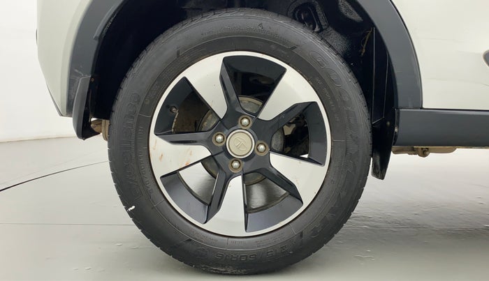 2019 Tata NEXON XZA+ 1.2 Dual Tone, Petrol, Automatic, 40,514 km, Right Rear Wheel