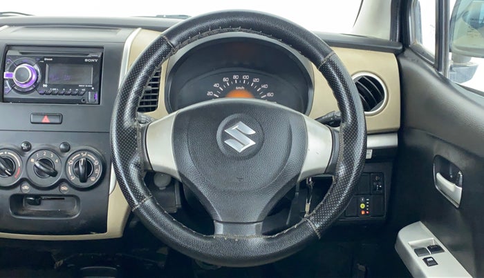 2017 Maruti Wagon R 1.0 LXI CNG, CNG, Manual, 38,406 km, Steering Wheel Close Up