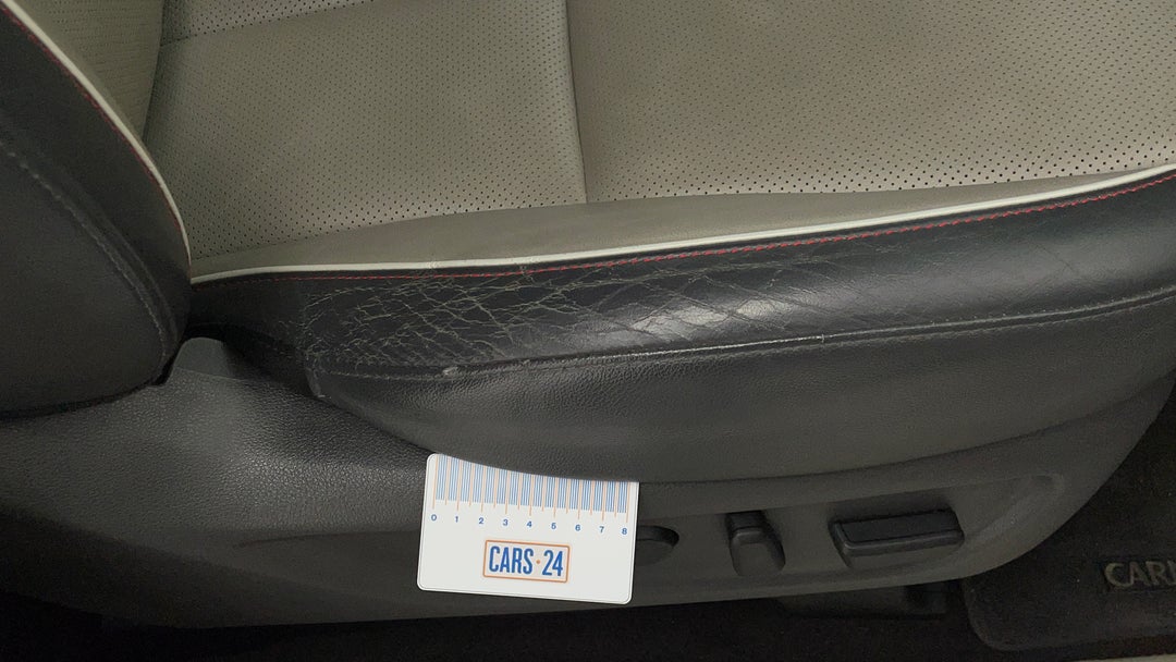 Seats Front RHS Wear