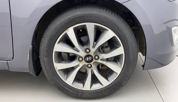 2015 Hyundai Verna FLUIDIC 4S 1.6 VTVT S(O), Petrol, Manual, 69,489 km, Right Front Wheel