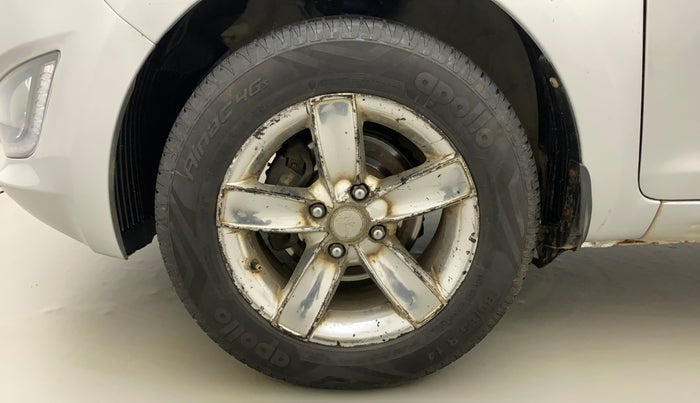 2013 Hyundai i20 SPORTZ 1.2, Petrol, Manual, 1,04,827 km, Left Front Wheel