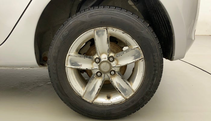 2013 Hyundai i20 SPORTZ 1.2, Petrol, Manual, 1,04,827 km, Left Rear Wheel