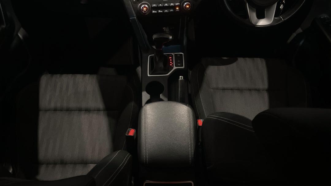 2018 Kia Sportage Si Premium (FWD) (aeb), Automatic, 115429 km, Center Console