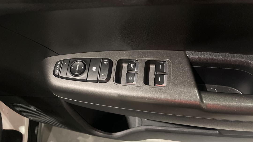 2018 Kia Sportage Si Premium (FWD) (aeb), Automatic, 115429 km, Drivers Side Door Panel Controls