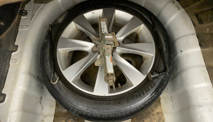 2011 Hyundai Verna FLUIDIC 1.6 VTVT SX OPT AT, Petrol, Automatic, 43,497 km, Spare Tyre