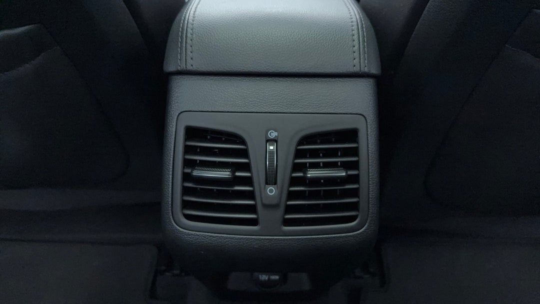 Rear A/C Vent
