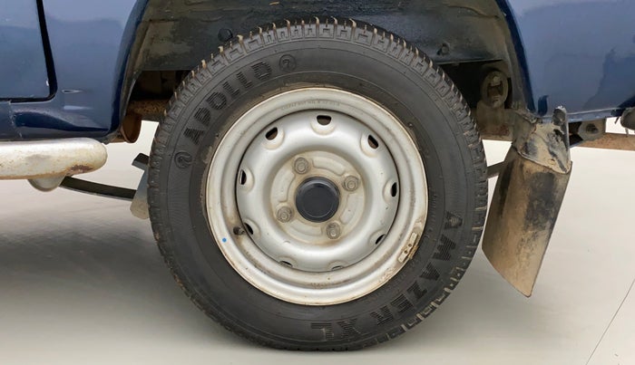 2012 Maruti Omni 5 STR, Petrol, Manual, 43,291 km, Left Rear Wheel