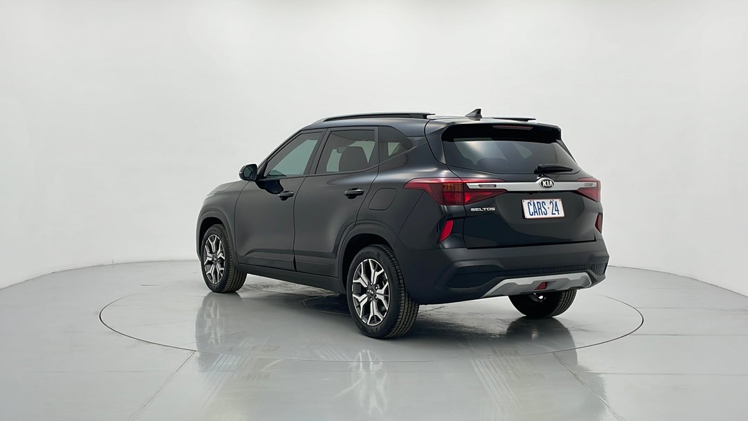 Left Back Diagonal (45- Degree) View