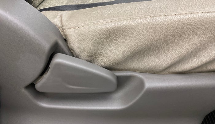 2016 Datsun Redi Go T (O), Petrol, Manual, 24,360 km, Driver Side Adjustment Panel