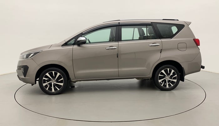 2022 Toyota Innova Crysta 2.4 ZX AT 7 STR, Diesel, Automatic, 27,666 km, Left Side