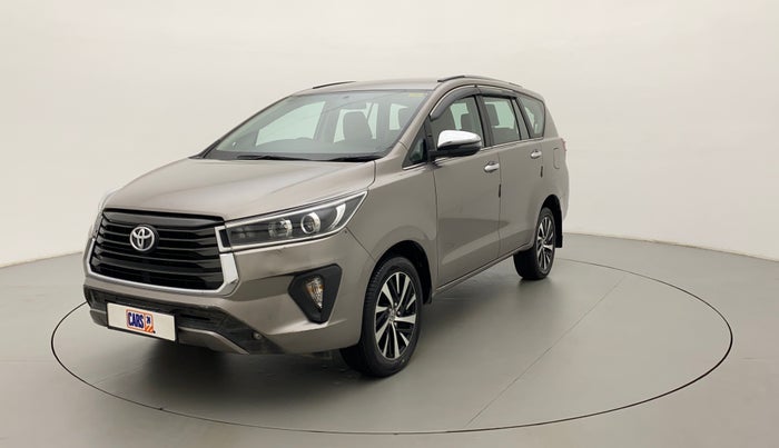 2022 Toyota Innova Crysta 2.4 ZX AT 7 STR, Diesel, Automatic, 27,666 km, Left Front Diagonal