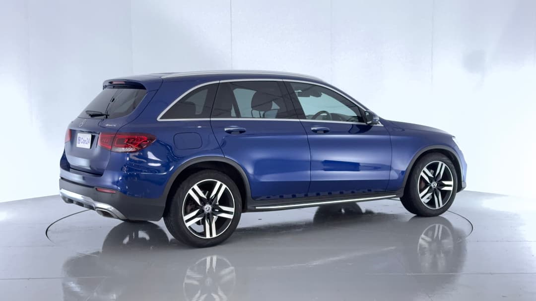 2019 Mercedes-benz GLC 300 4matic, Automatic, 67325 km, Right Back Diagonal (45- Degree) View