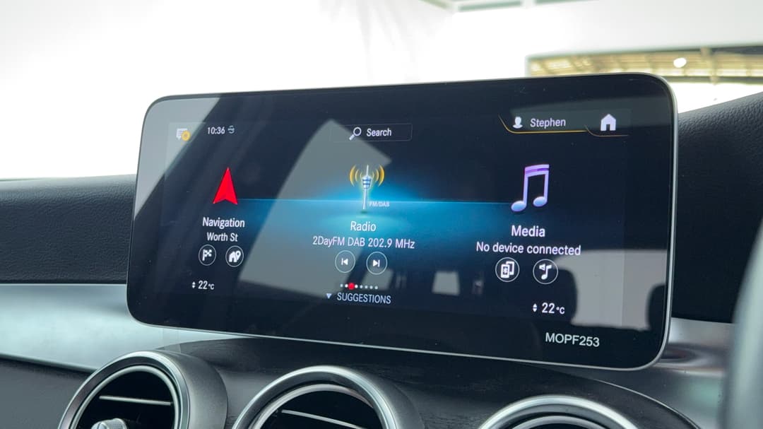2019 Mercedes-benz GLC 300 4matic, Automatic, 67325 km, Infotainment System