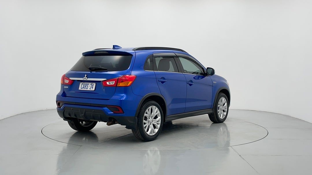 Right Back Diagonal (45- Degree) View