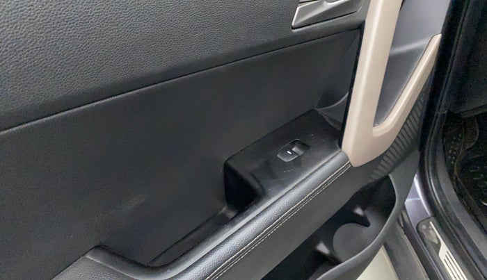 2015 Hyundai Creta SX (O) 1.6 DIESEL, Diesel, Manual, 86,928 km, Left front window switch / handle - Switch/handle not functional