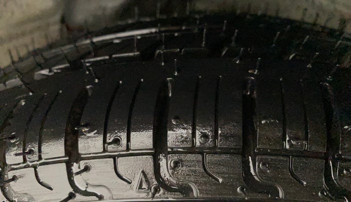 2011 Hyundai i10 MAGNA 1.2, Petrol, Manual, 88,441 km, Left Rear Tyre Tread