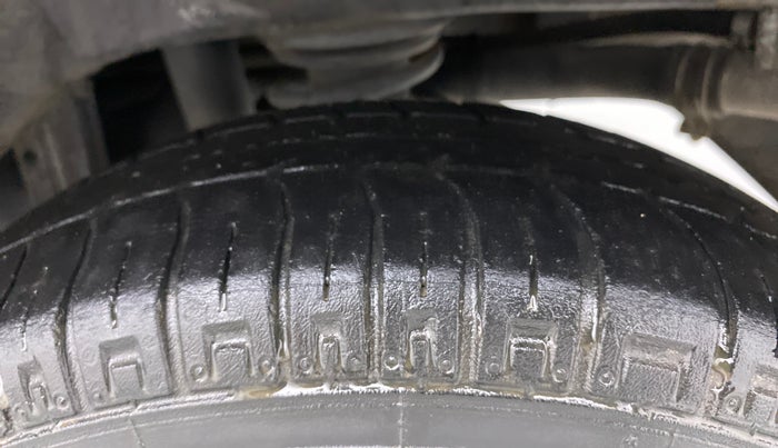 2017 Maruti Alto 800 VXI, Petrol, Manual, 54,860 km, Left Rear Tyre Tread