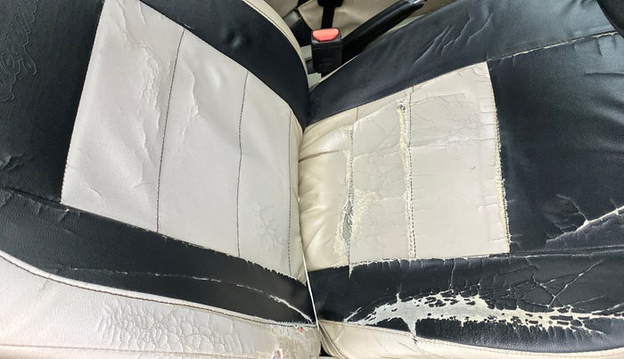2015 Maruti Celerio VXI, Petrol, Manual, 38,644 km, Driver seat - Cover slightly torn