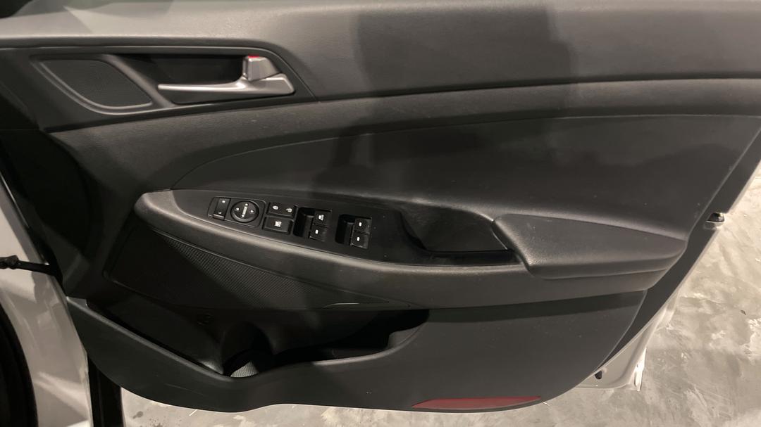 2017 Hyundai Tucson Active R-series (AWD), Automatic, 51048 km, Speaker View