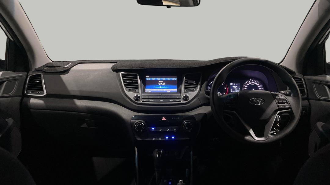 2017 Hyundai Tucson Active R-series (AWD), Automatic, 51048 km, Dashboard View