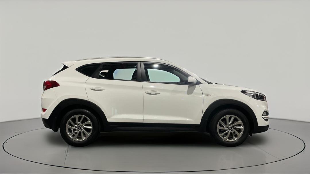 2017 Hyundai Tucson Active R-series (AWD), Automatic, 51048 km, Right Side View