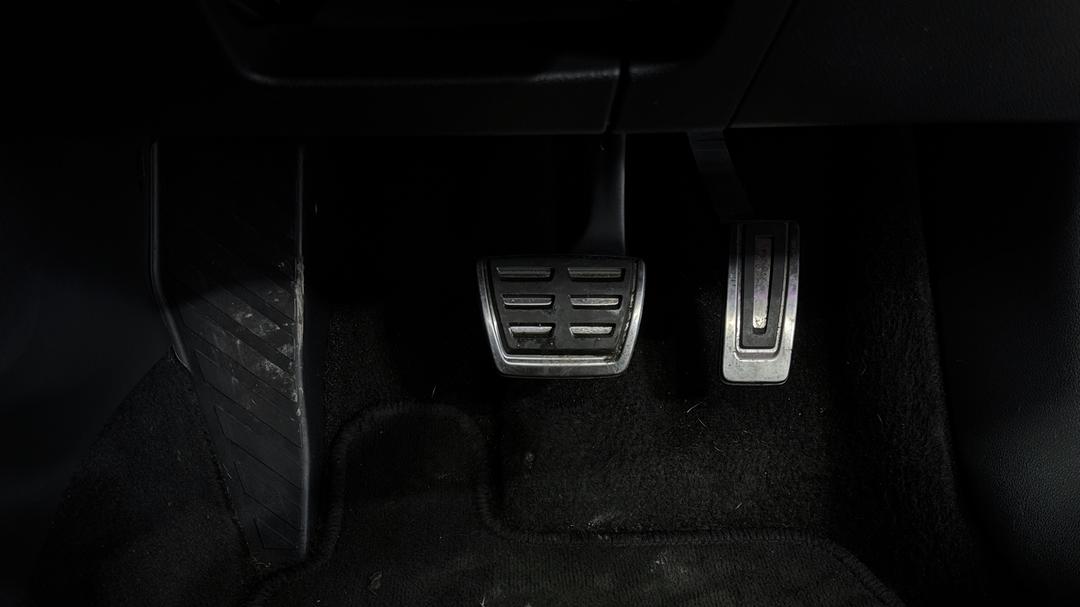 2020 SKODA Octavia Rs, Automatic, 114808 km, Pedals and Footmat