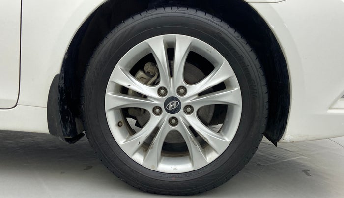 2012 Hyundai Sonata 2.4 GDI MT, Petrol, Manual, 42,398 km, Right Front Wheel