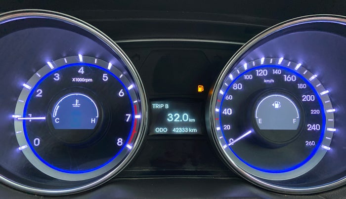 2012 Hyundai Sonata 2.4 GDI MT, Petrol, Manual, 42,398 km, Odometer Image