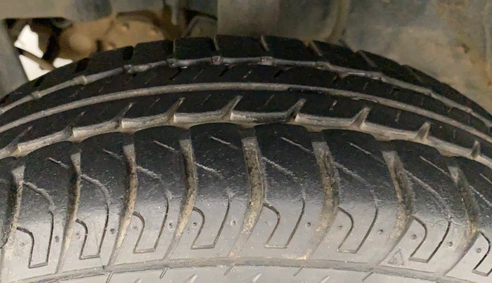 2016 Datsun Go Plus T, Petrol, Manual, 25,729 km, Left Front Tyre Tread