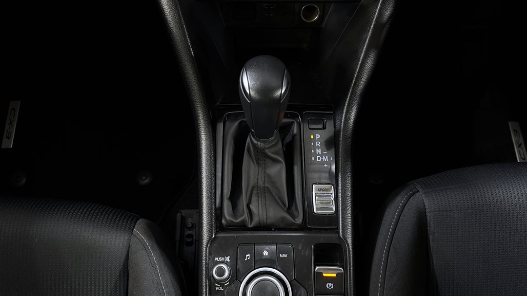 2020 Mazda CX-3 Maxx Sport (FWD), Automatic, 53279 km, Gear Lever 