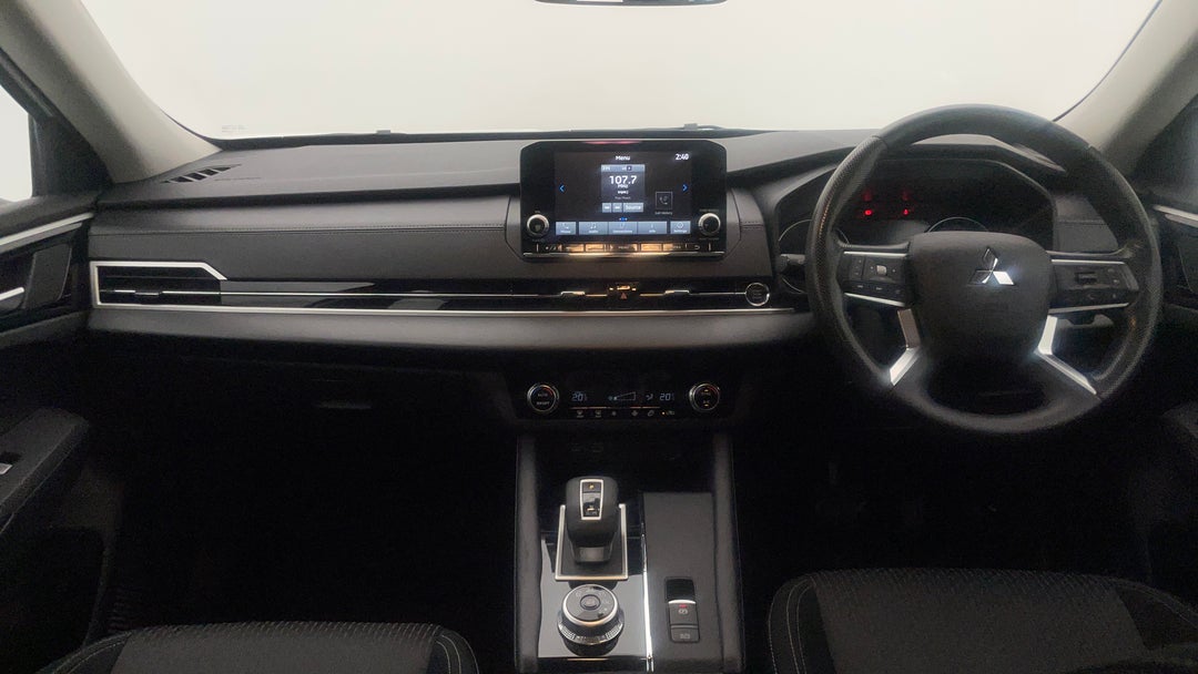 2024 Mitsubishi Outlander Es 5 Seat (2WD), Automatic, 52569 km, Dashboard View