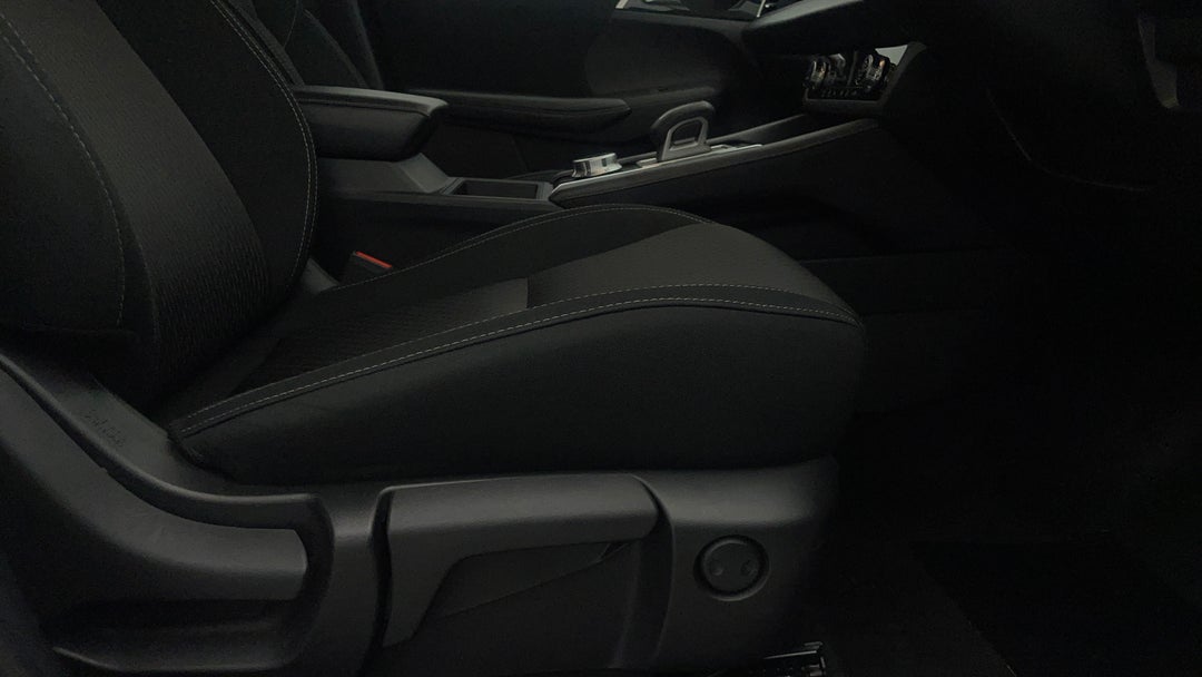 2024 Mitsubishi Outlander Es 5 Seat (2WD), Automatic, 52569 km, Drivers Side Adjustment Panel