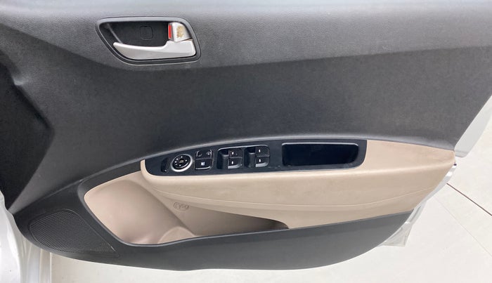 2015 Hyundai Xcent S 1.2, Petrol, Manual, 78,314 km, Driver Side Door Panels Control