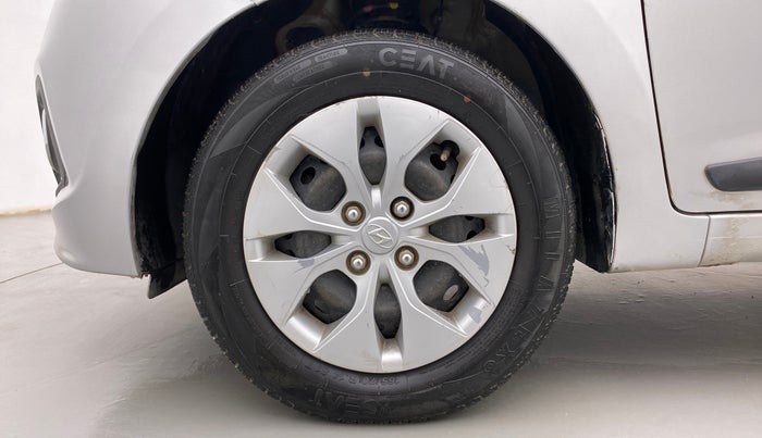 2015 Hyundai Xcent S 1.2, Petrol, Manual, 78,314 km, Left Front Wheel