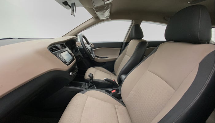 2017 Hyundai Elite i20 ASTA 1.2, Petrol, Manual, 25,579 km, Right Side Front Door Cabin